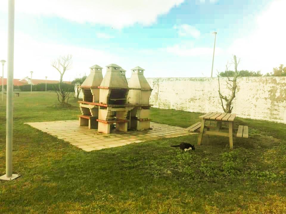 Beach Front Apartment - With Swimming Pool, Barbecue And Tennis Court! Viana do Castelo Exterior foto