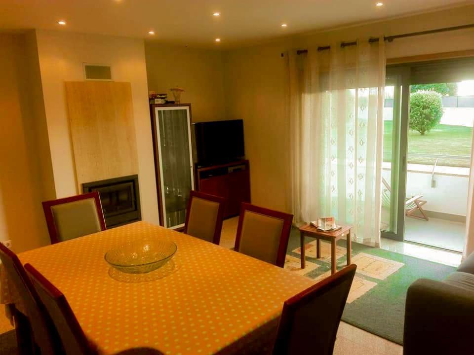 Beach Front Apartment - With Swimming Pool, Barbecue And Tennis Court! Viana do Castelo Exterior foto